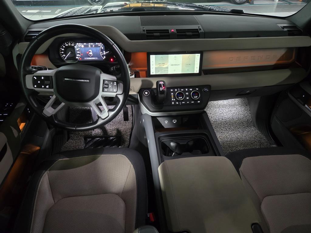 Land Rover Defender - Vista 5