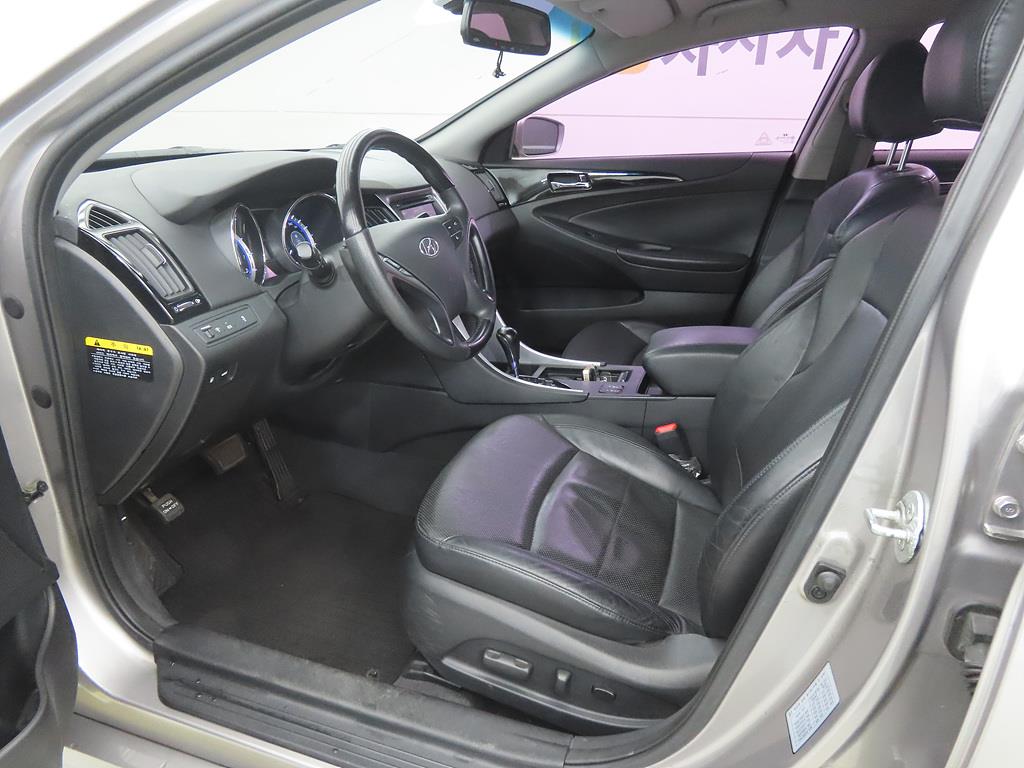 HYUNDAI Sonata - Vista 5