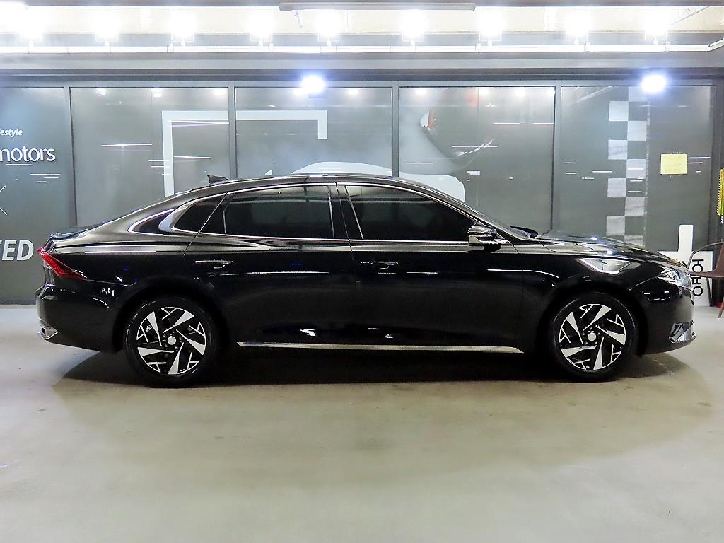 HYUNDAI Grandeur - Vista 3