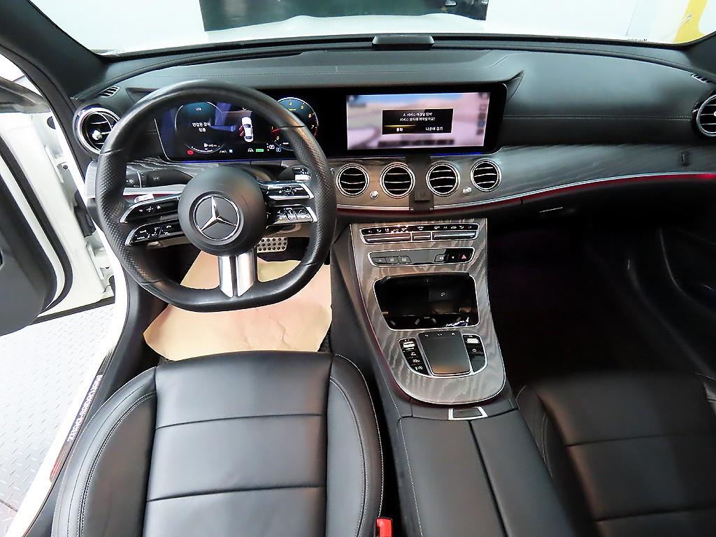 Mercedes Benz E class - Vista 7