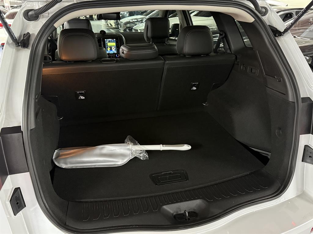 SAMSUNG QM6 2018 Blanco - Importación desde Corea - HF Imports Iquique - Foto 19