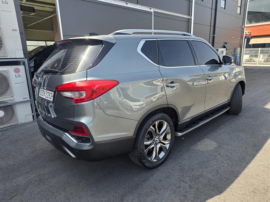 Ssangyong Rexton - Vista 3