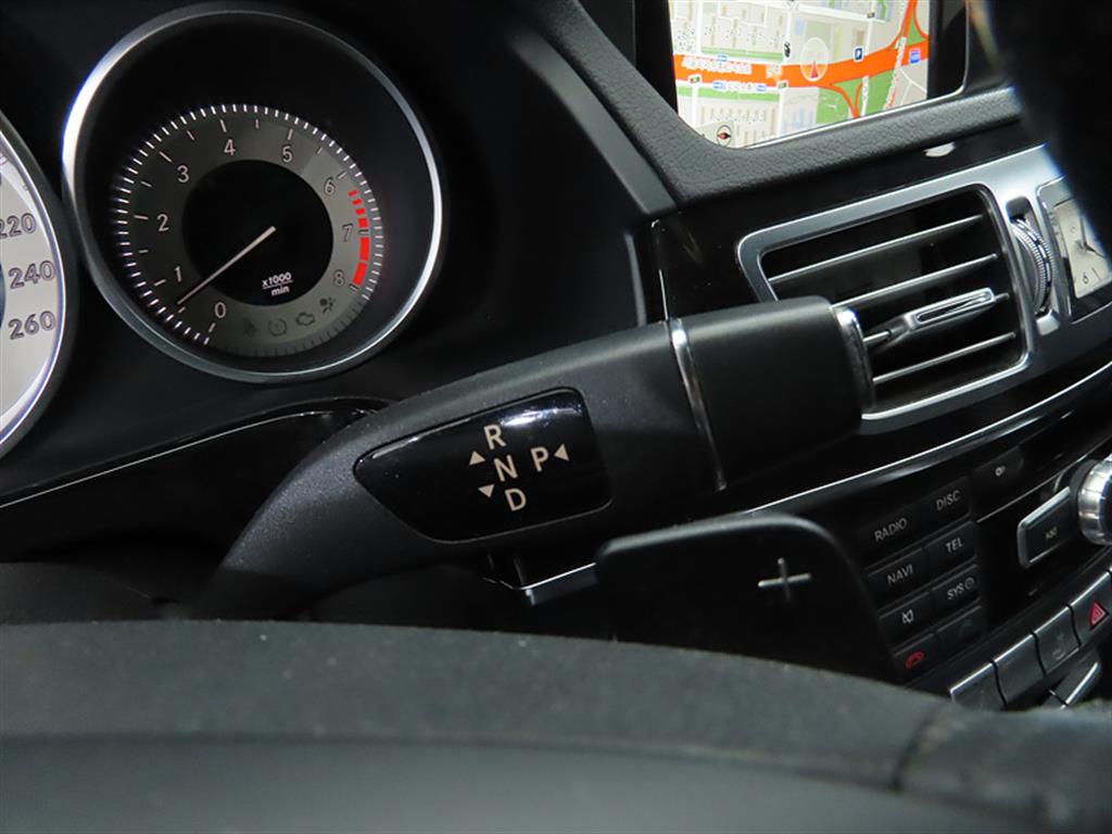 Mercedes Benz E class - Vista 9