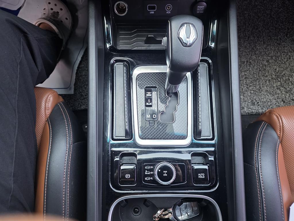 Ssangyong Rexton - Vista 10