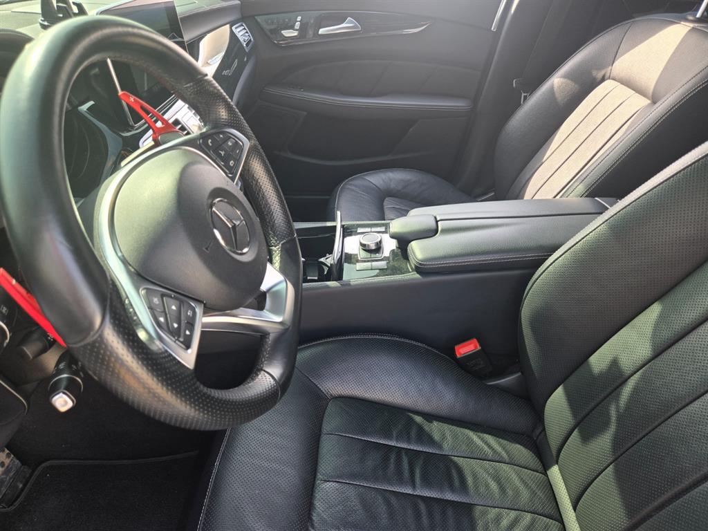 Mercedes Benz CLS Class - Vista 12