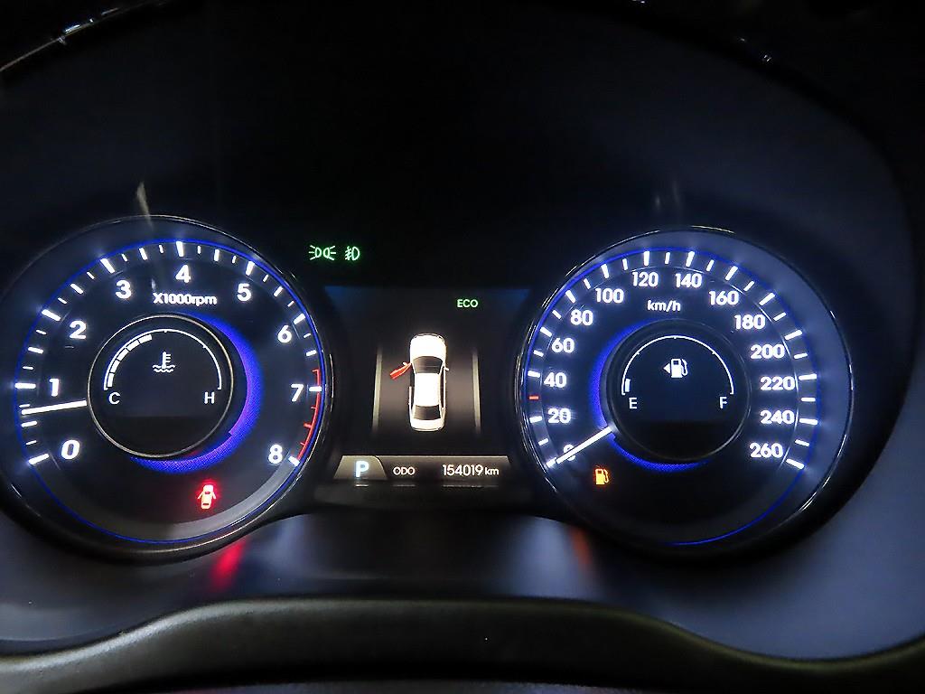 HYUNDAI Grandeur - Vista 9