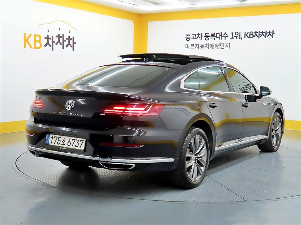 Volkswagen Arteon - Vista 4