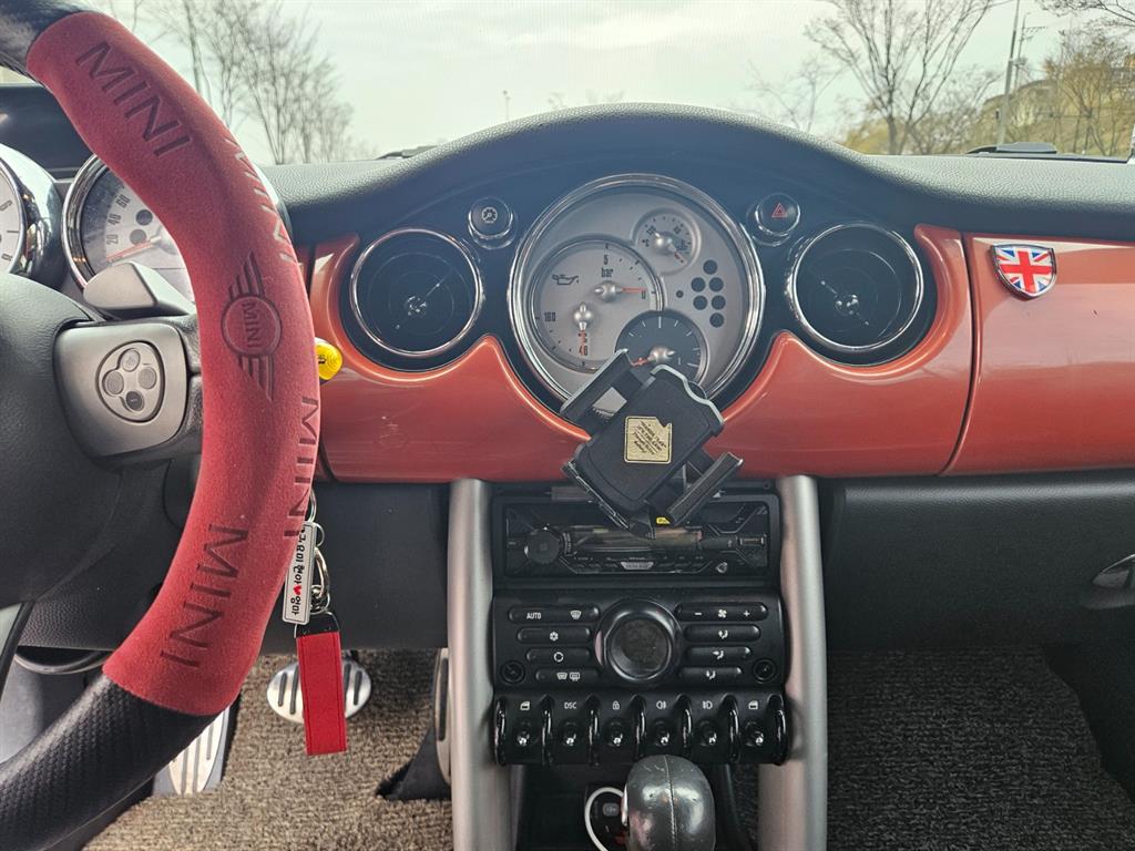 Mini Cooper Convertible - Vista 10
