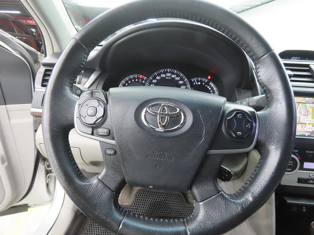 Toyota Camry - Vista 8