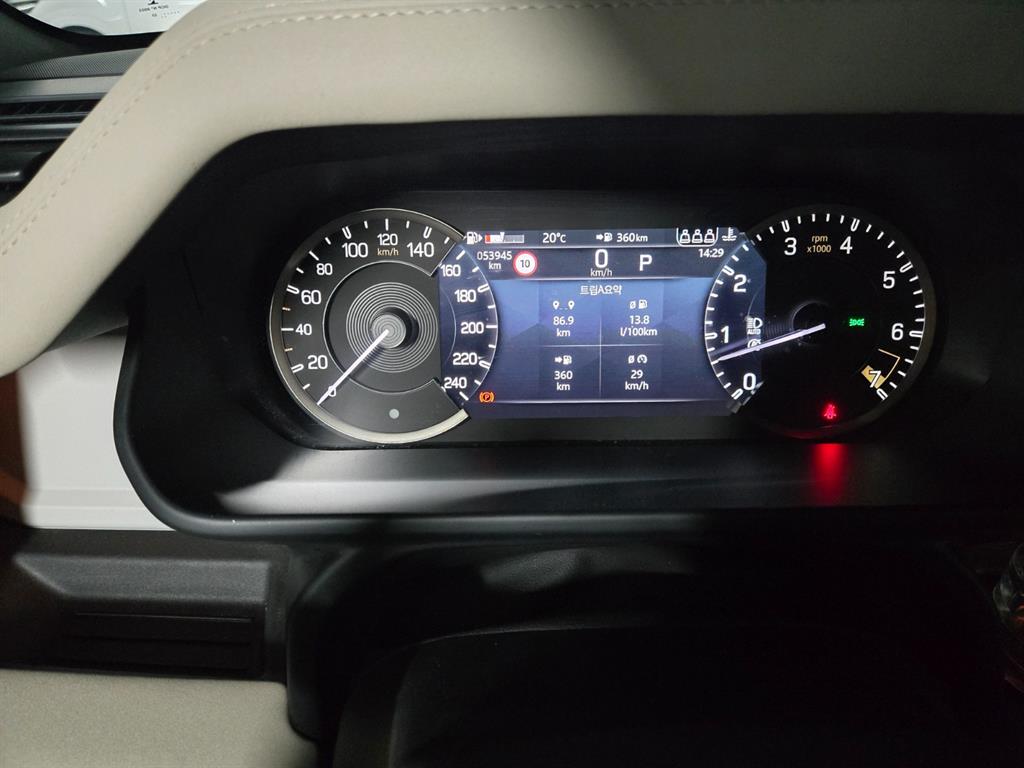 Land Rover Defender - Vista 8