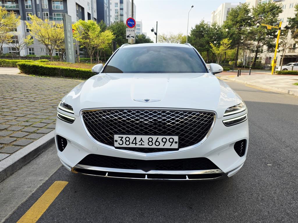 Genesis GV70 2023 Blanco - Importación desde Corea - HF Imports Iquique - Foto 1