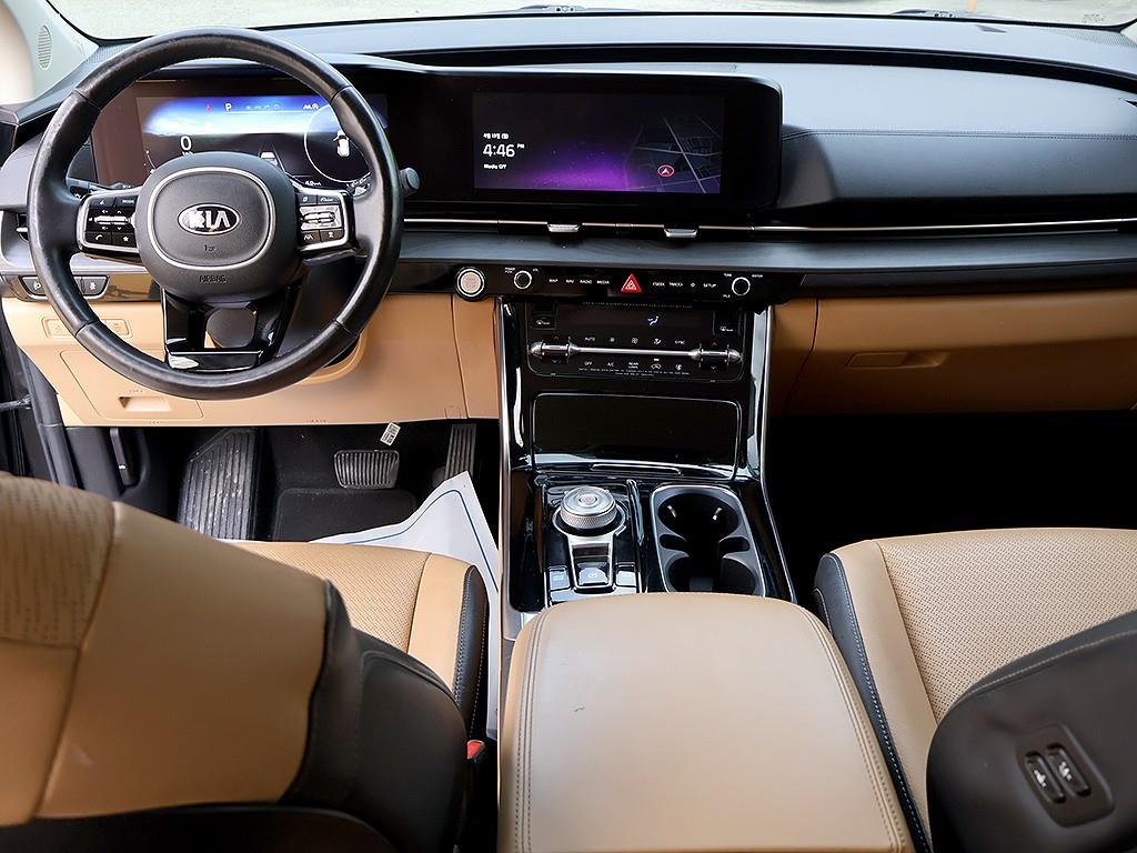 KIA Carnival - Vista 9