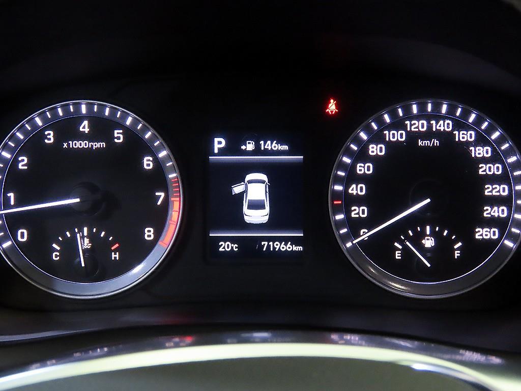 HYUNDAI Sonata - Vista 9