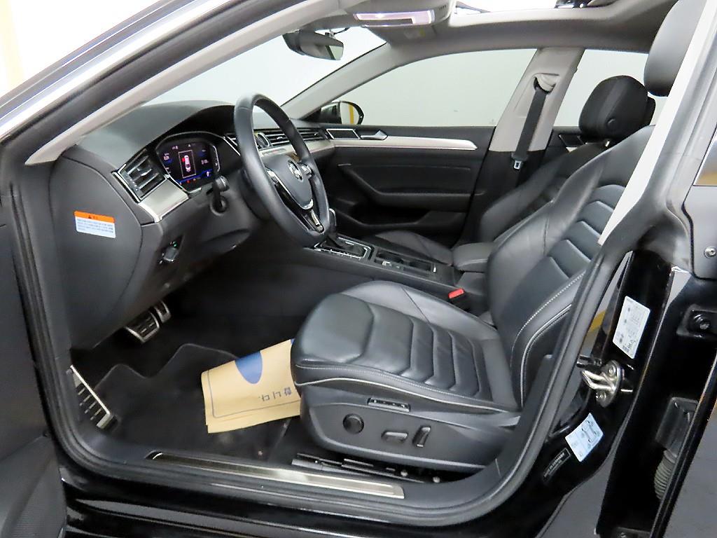 Volkswagen Arteon - Vista 5