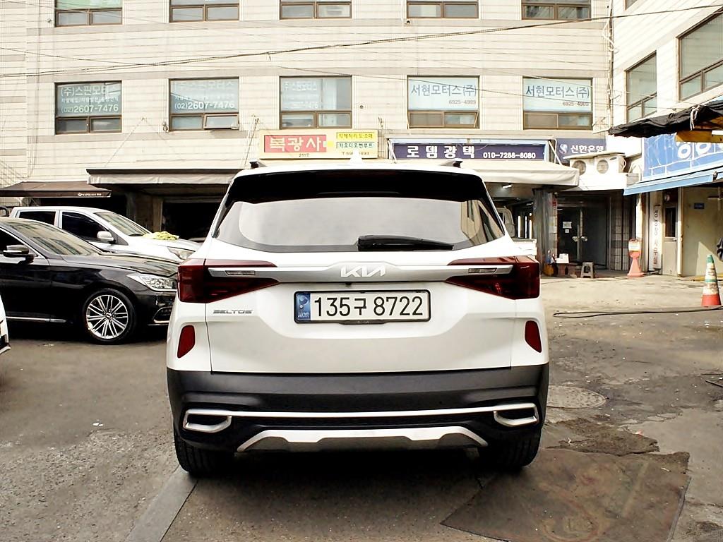 KIA Seltos - Vista 4