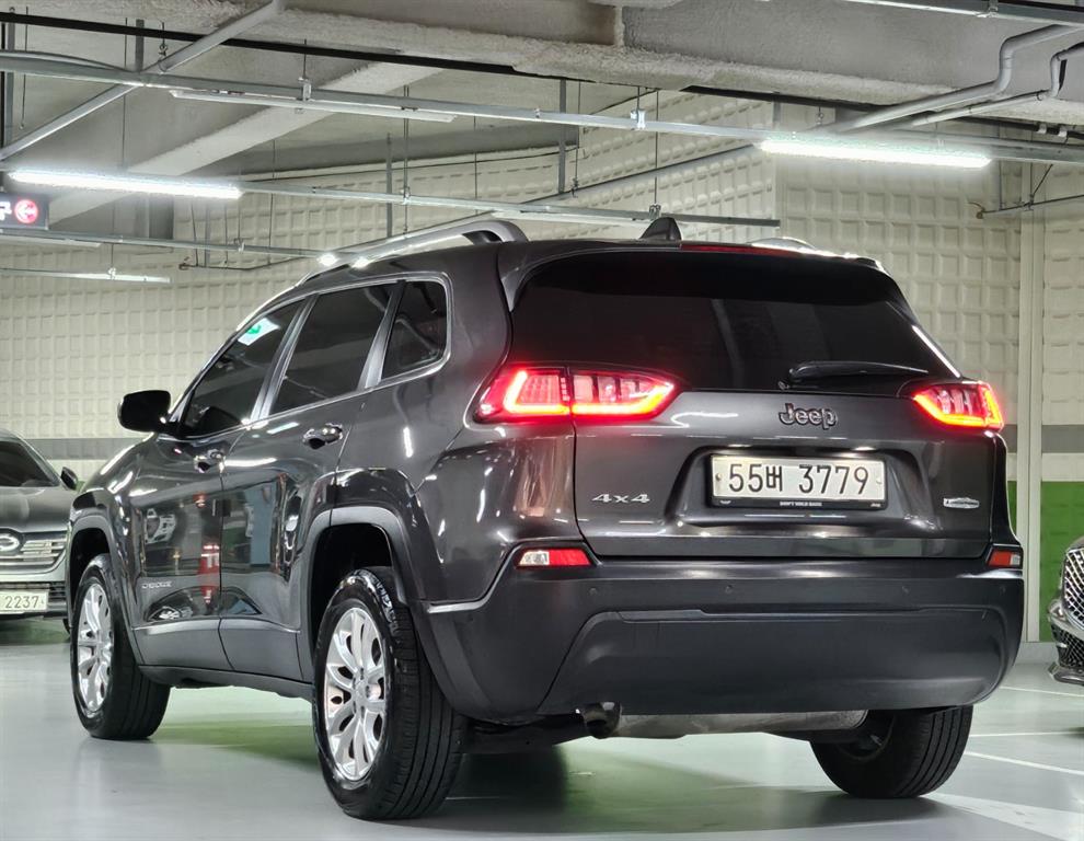 Jeep Cherokee - Vista 3