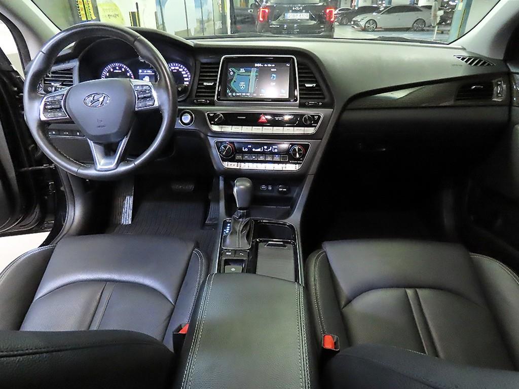 HYUNDAI Sonata - Vista 10