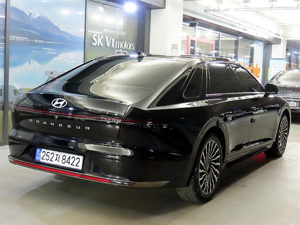 HYUNDAI Grandeur - Vista 4
