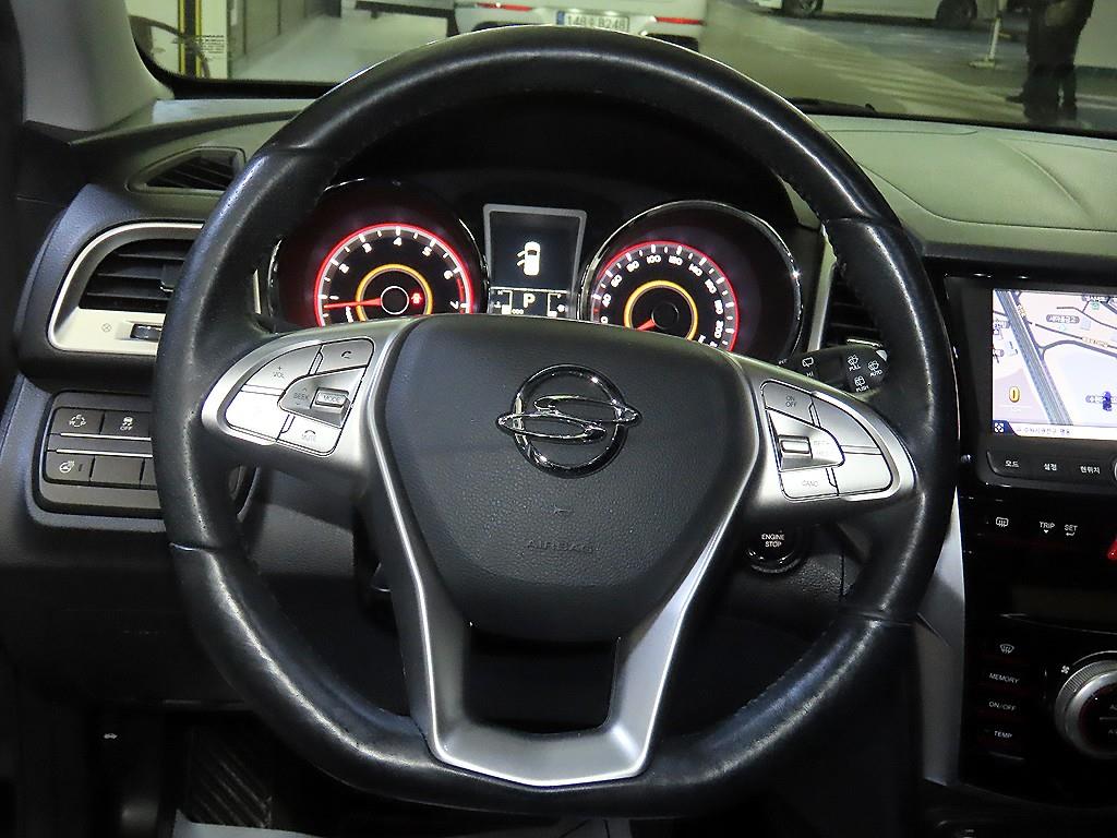 Ssangyong Tivoli - Vista 8