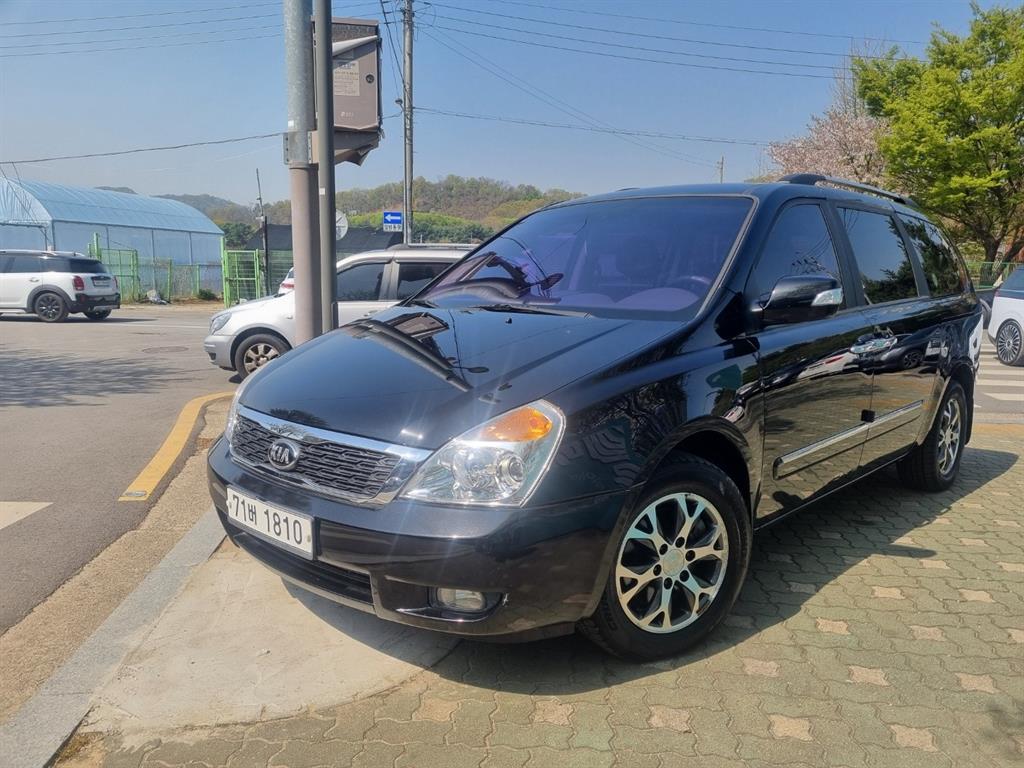 KIA Carnival 2014 Negro - Importación desde Corea - HF Imports Iquique - Foto 1