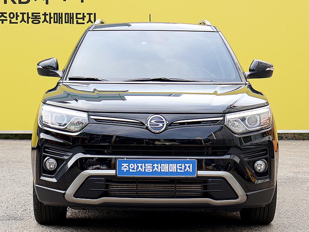 Ssangyong Tivoli 2021 Negro - Importación desde Corea - HF Imports Iquique - Foto 1