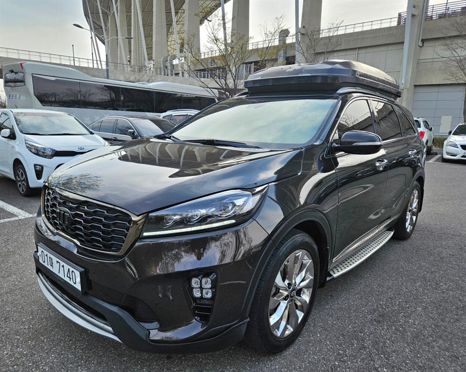 KIA Sorento 2018 Negro - Importación desde Corea - HF Imports Iquique - Foto 1