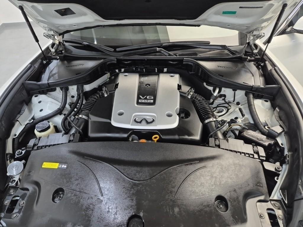 Infiniti Q - Vista 5