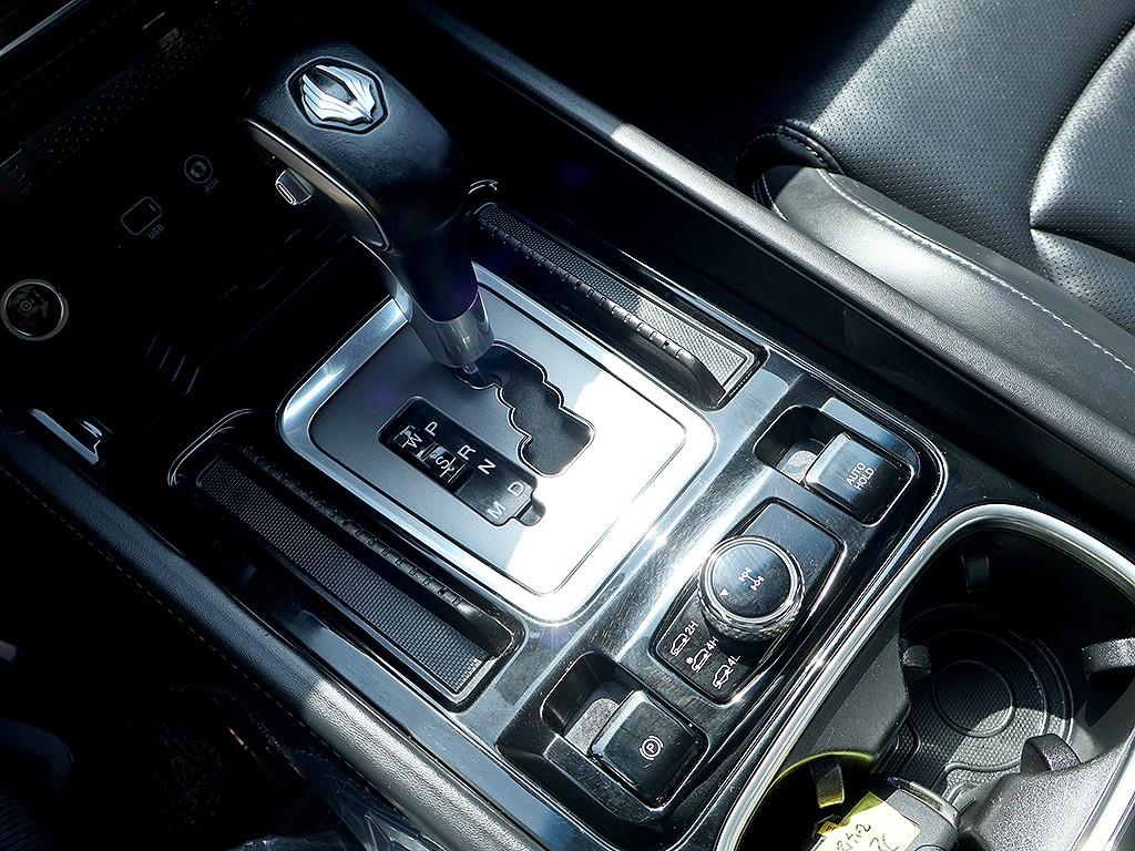 Ssangyong Rexton 2019 the color of pearl - Importación desde Corea - HF Imports Iquique - Foto 7