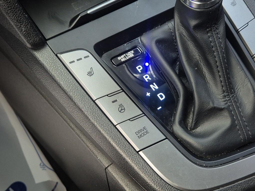 HYUNDAI Avante 2016 Blanco - Importación desde Corea - HF Imports Iquique - Foto 16