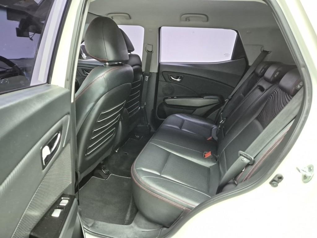 Ssangyong Tivoli 2016 Blanco - Importación desde Corea - HF Imports Iquique - Foto 13