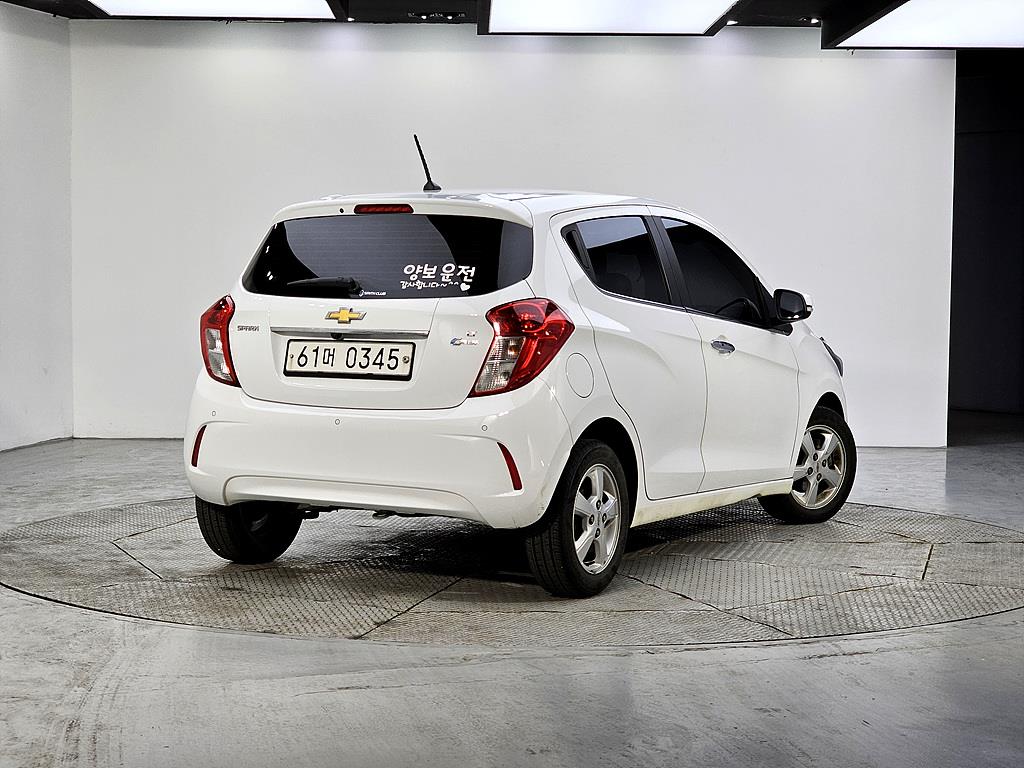 Chevrolet Spark - Vista 4