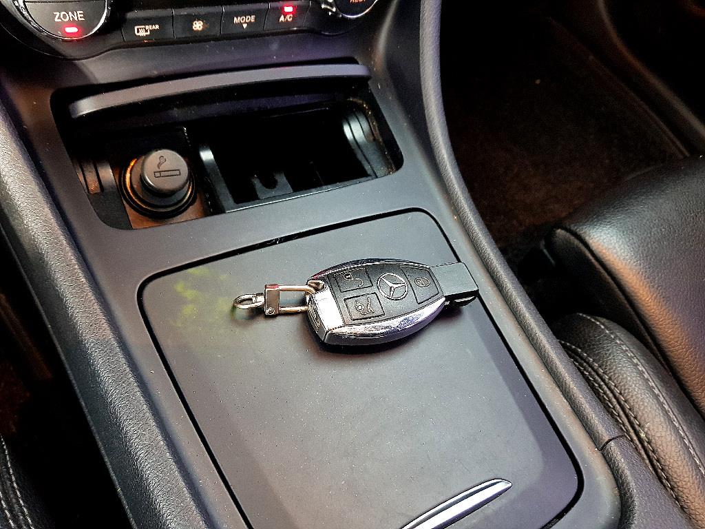 Mercedes Benz CLA Class 2016 Gris - Importación desde Corea - HF Imports Iquique - Foto 13