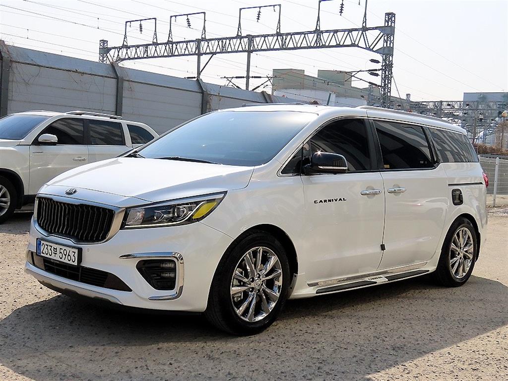 KIA Carnival - Vista 2