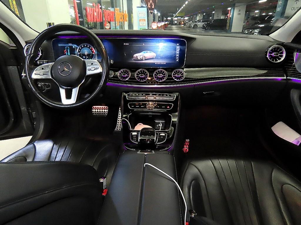 Mercedes Benz CLS Class - Vista 10