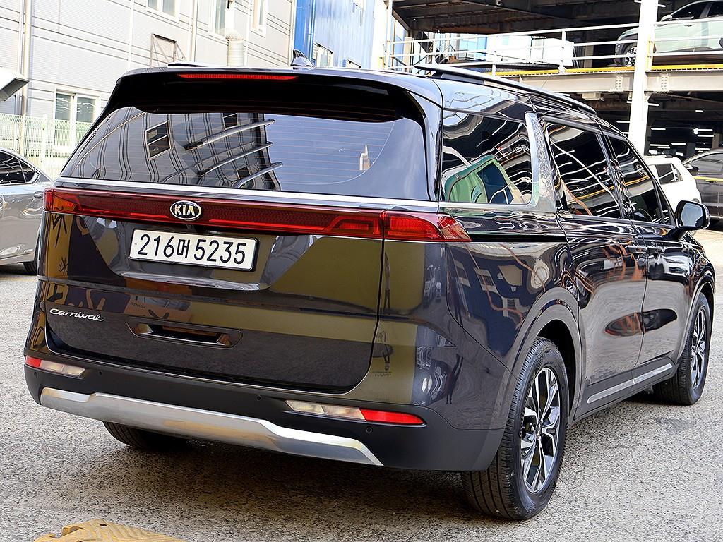 KIA Carnival - Vista 7