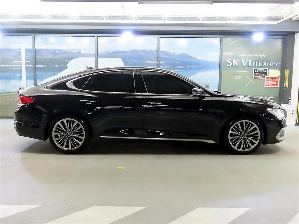 HYUNDAI Grandeur - Vista 3
