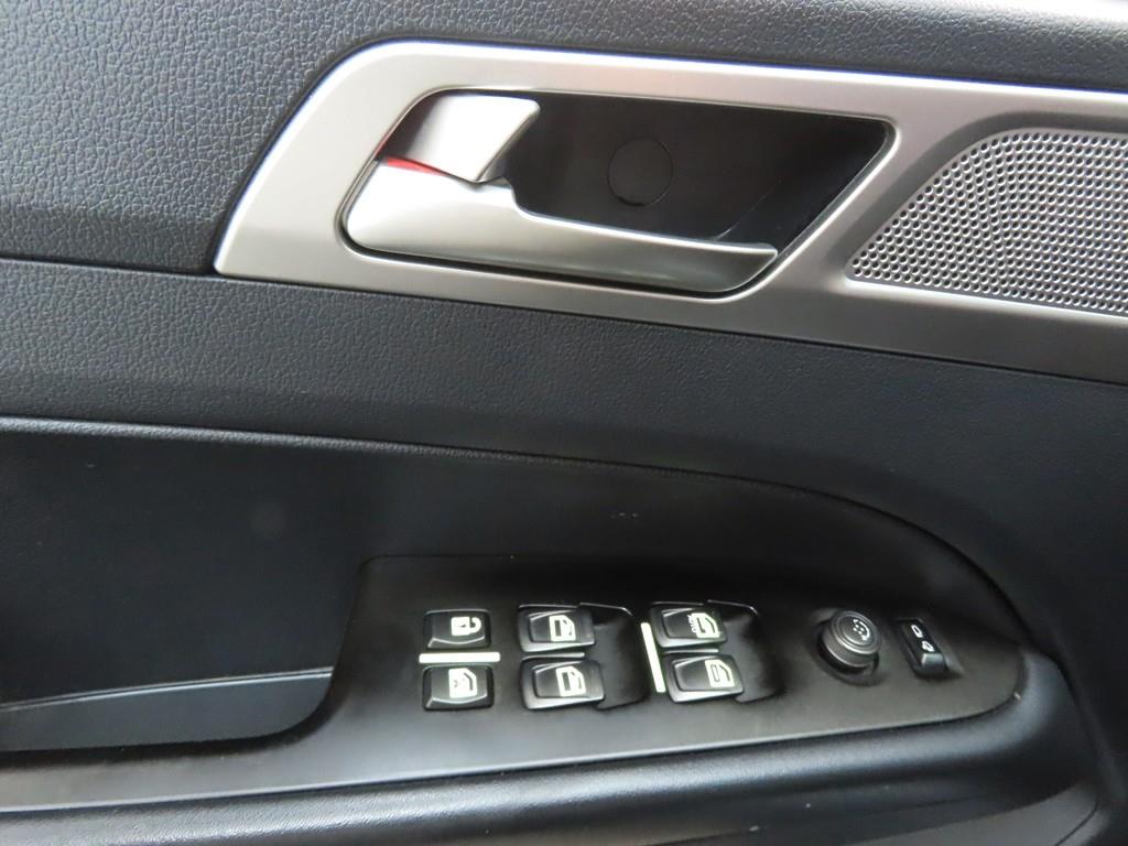 Ssangyong Rexton - Vista 9