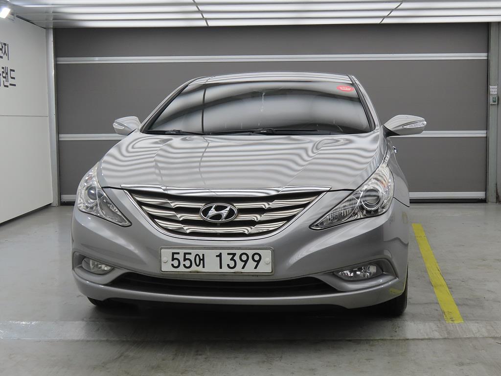 HYUNDAI Sonata - Vista 2