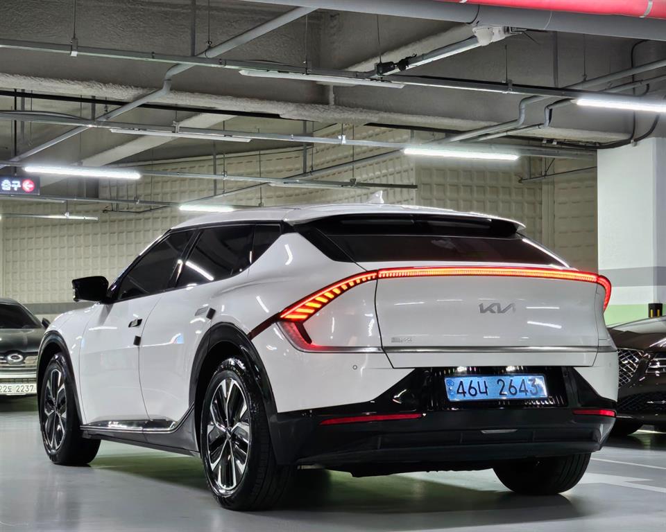 KIA EV6 - Vista 3