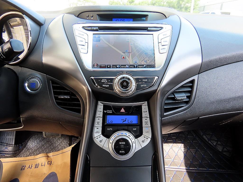 HYUNDAI Avante 2011 Gris - Importación desde Corea - HF Imports Iquique - Foto 13