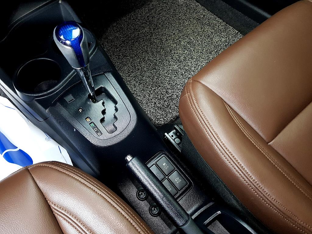 Toyota Prius 2021 Negro - Importación desde Corea - HF Imports Iquique - Foto 14