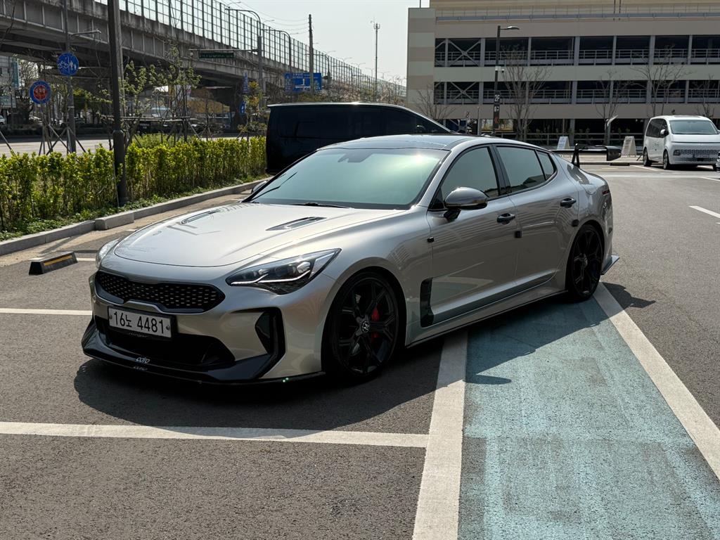 KIA Stinger 2019 Blanco - Importación desde Corea - HF Imports Iquique - Foto 1
