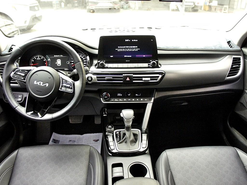 KIA Seltos - Vista 12