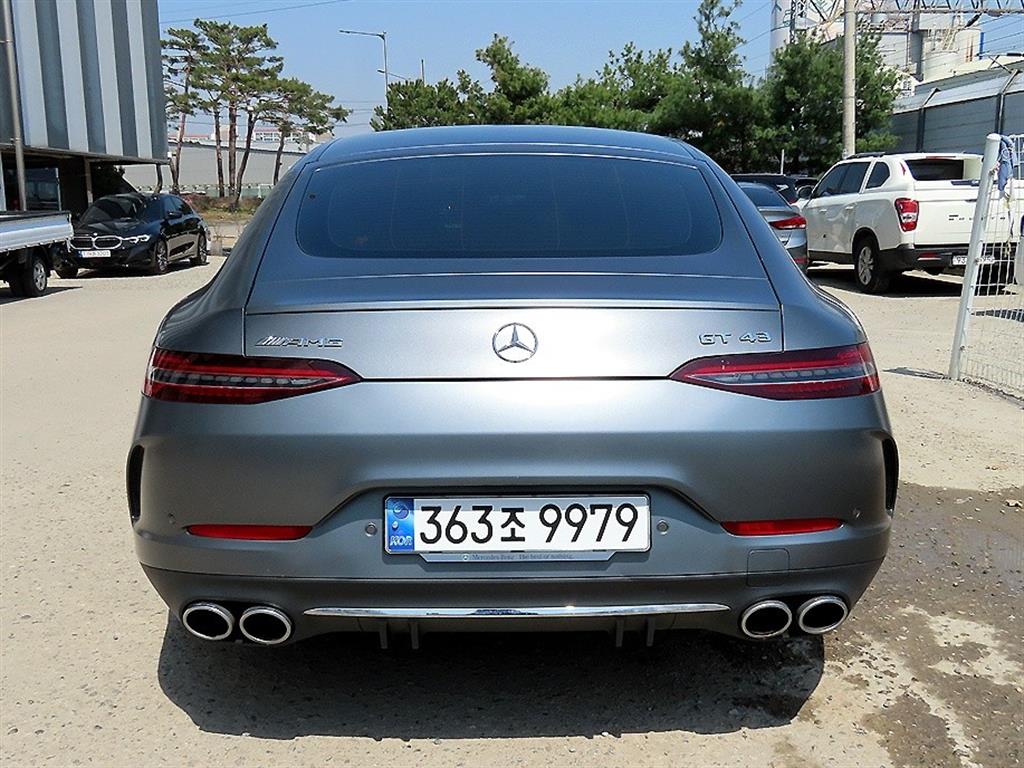 Mercedes Benz AMG GT - Vista 4