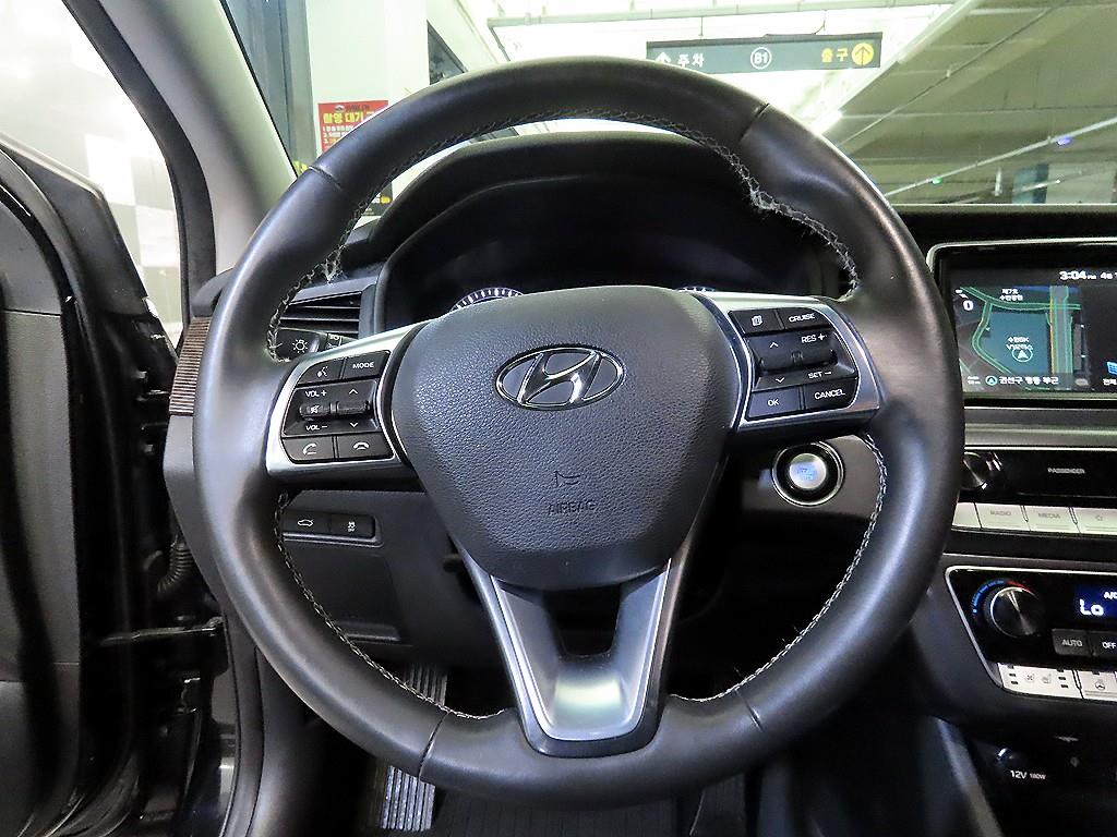 HYUNDAI Sonata - Vista 8