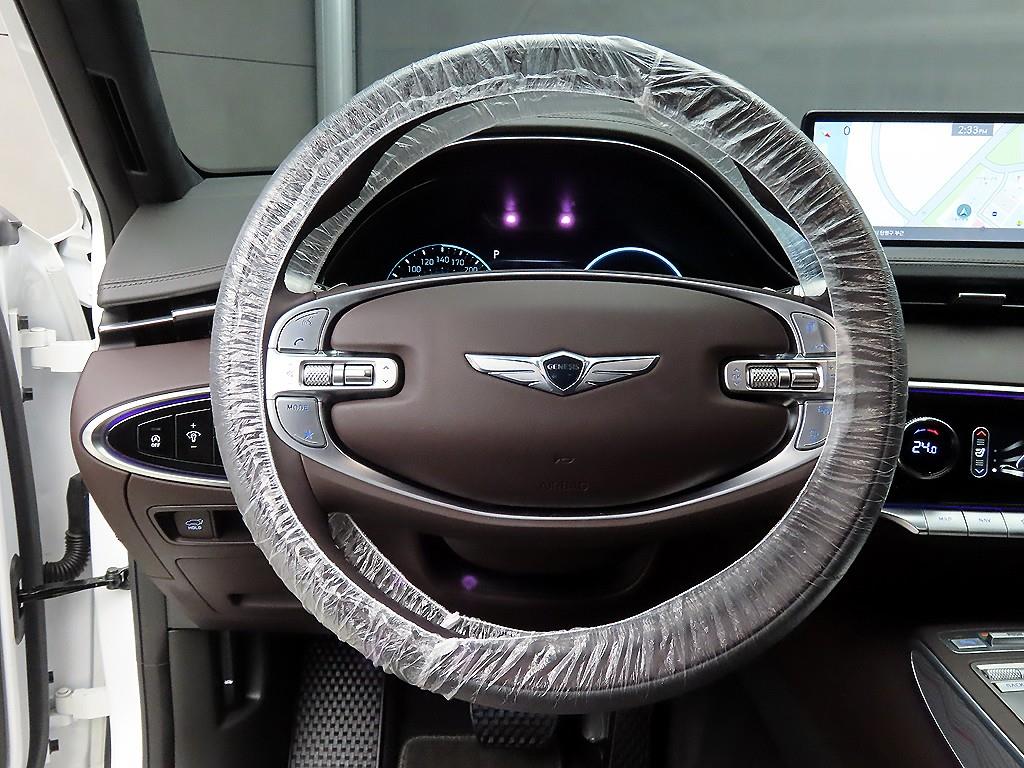 Genesis GV70 - Vista 9