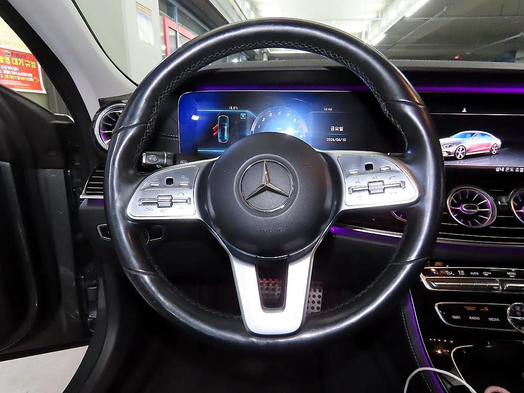 Mercedes Benz CLS Class - Vista 8