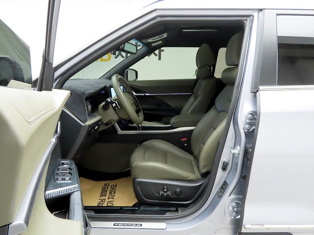 Ssangyong Torres - Vista 11