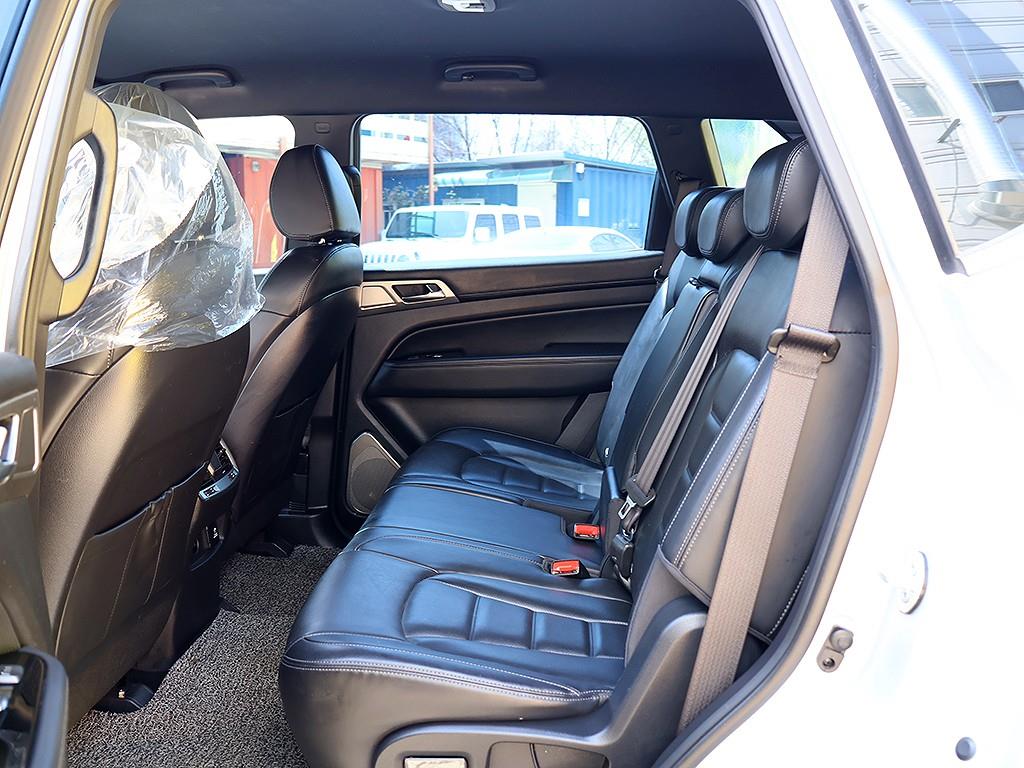 Ssangyong Rexton 2019 the color of pearl - Importación desde Corea - HF Imports Iquique - Foto 12