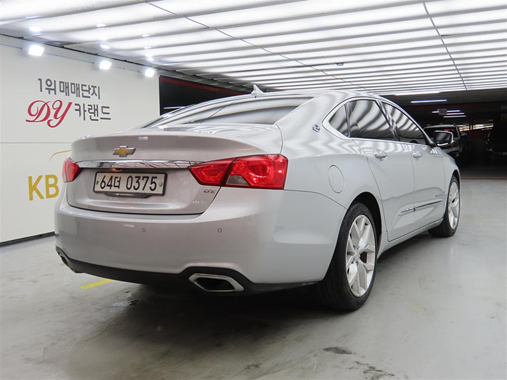 Chevrolet Impala - Vista 4